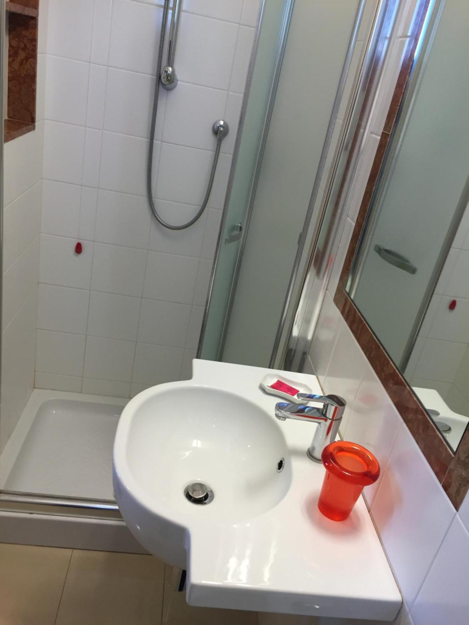 Hotel Fiorella Senigallia Pokój zdjęcie
