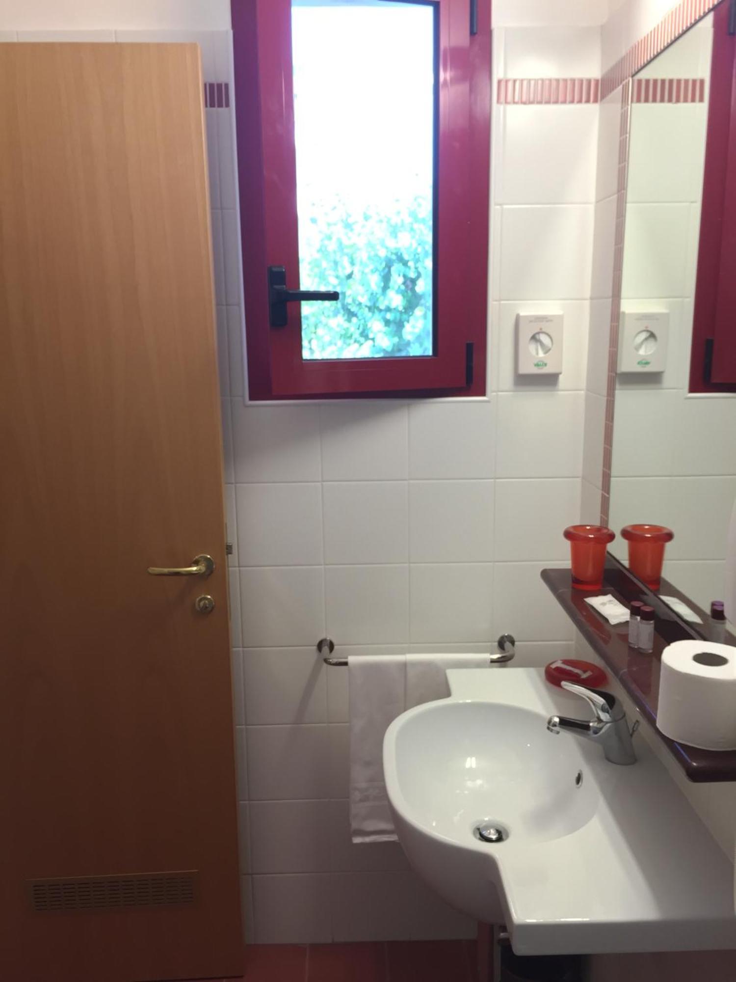 Hotel Fiorella Senigallia Pokój zdjęcie