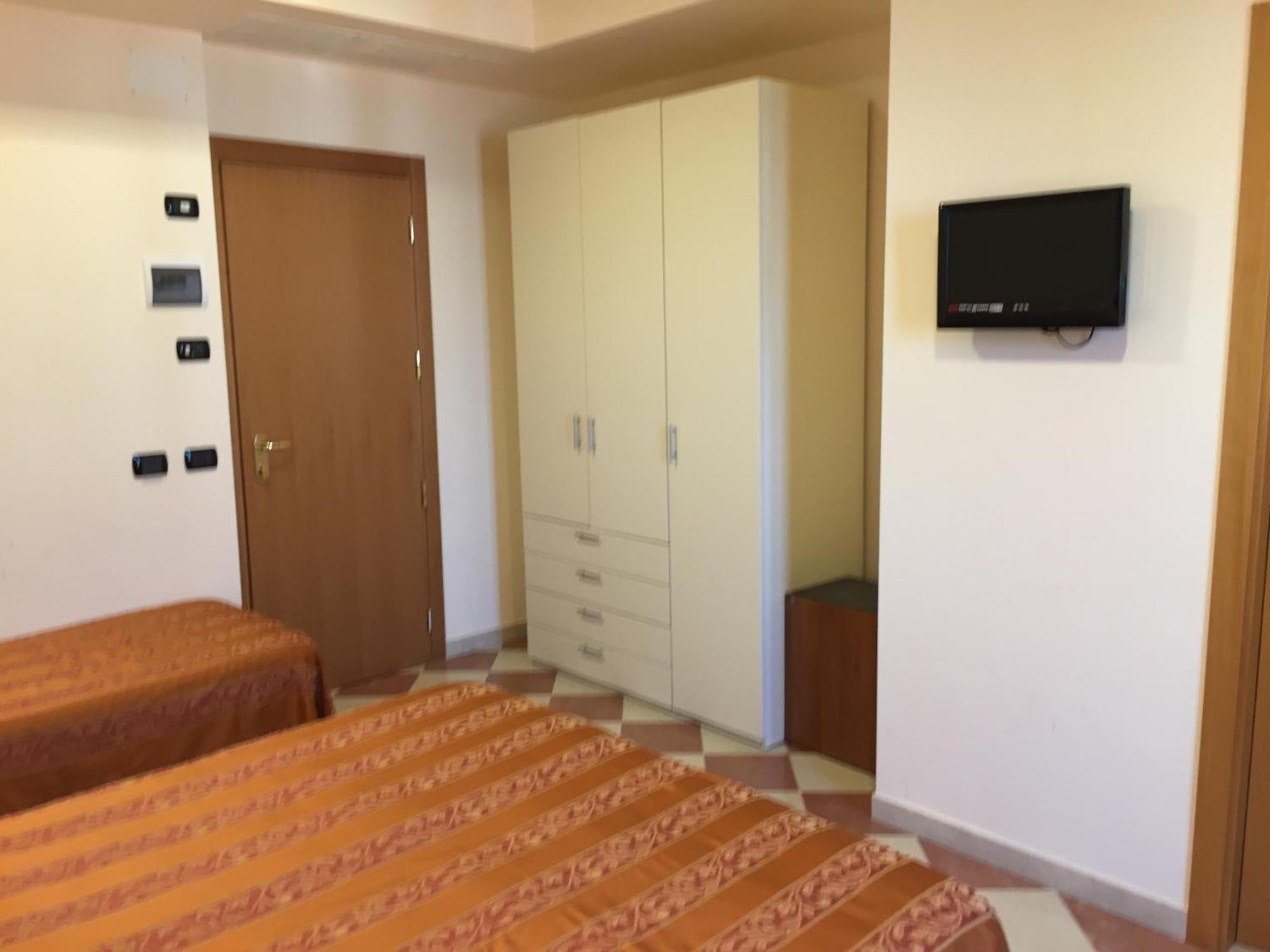 Hotel Fiorella Senigallia Pokój zdjęcie