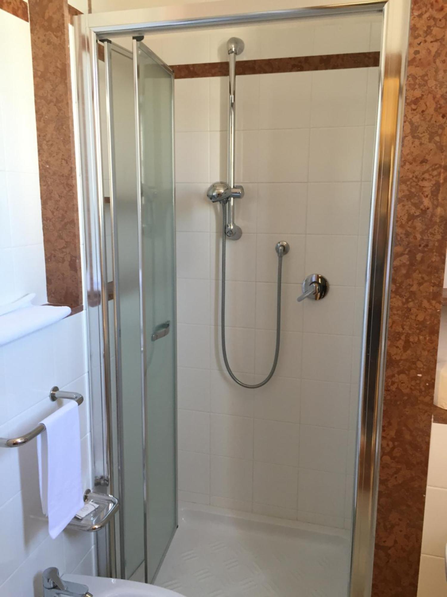 Hotel Fiorella Senigallia Pokój zdjęcie