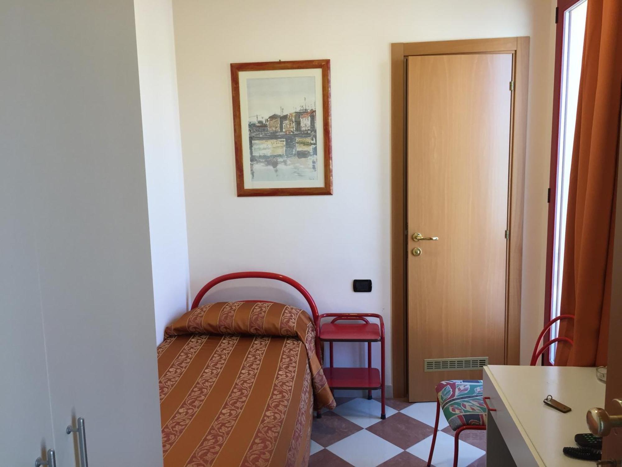 Hotel Fiorella Senigallia Pokój zdjęcie
