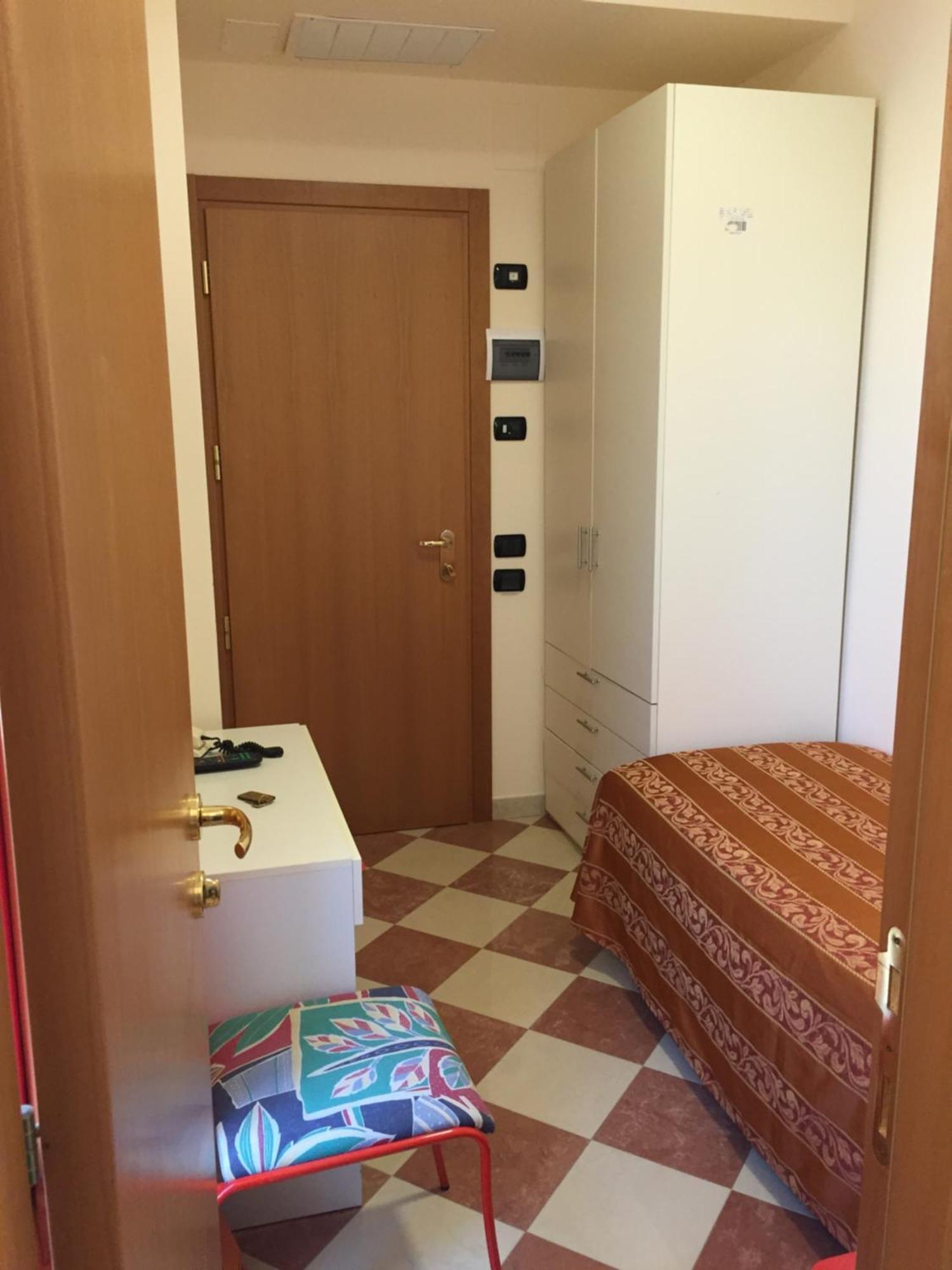 Hotel Fiorella Senigallia Pokój zdjęcie