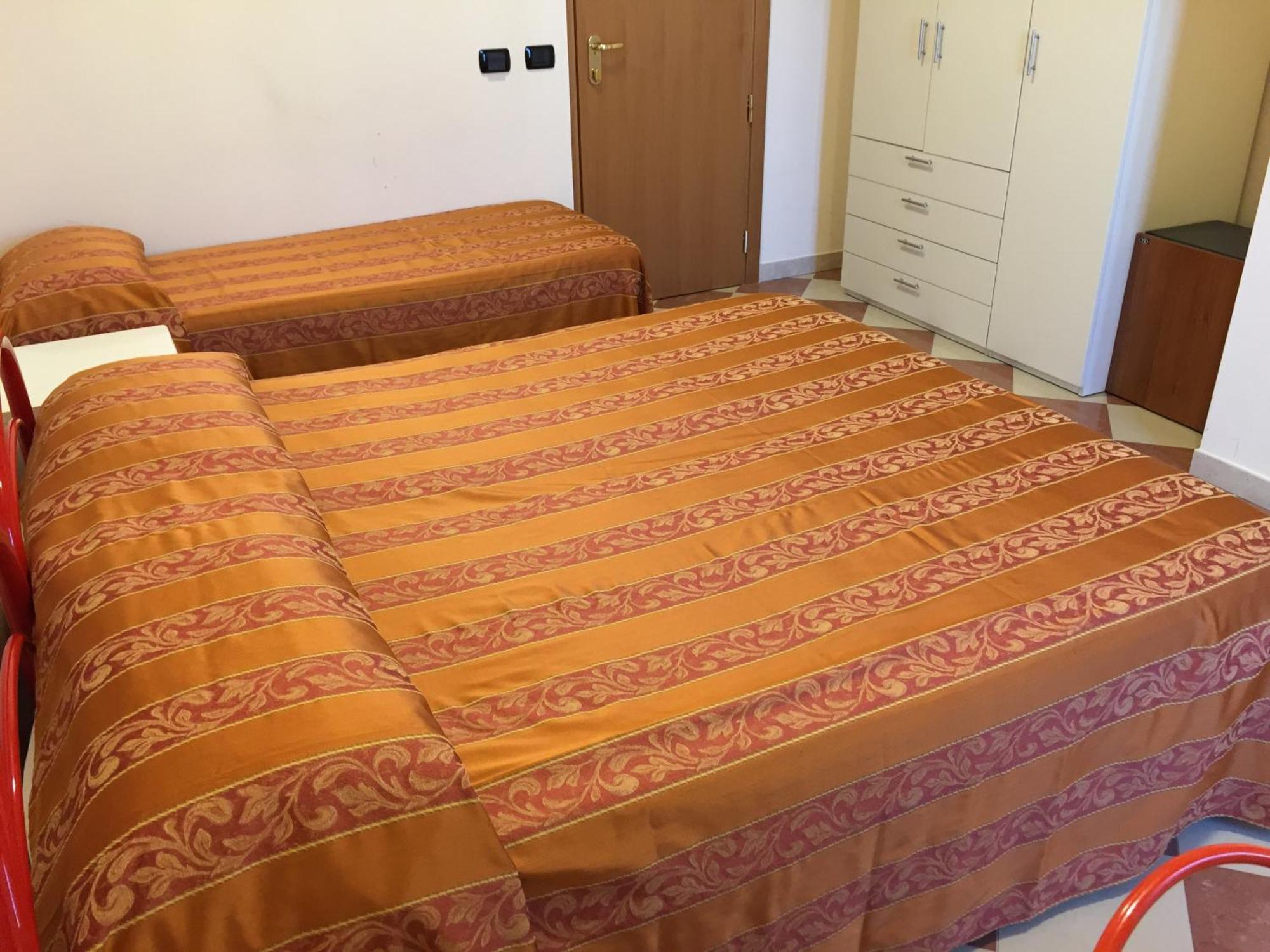 Hotel Fiorella Senigallia Pokój zdjęcie
