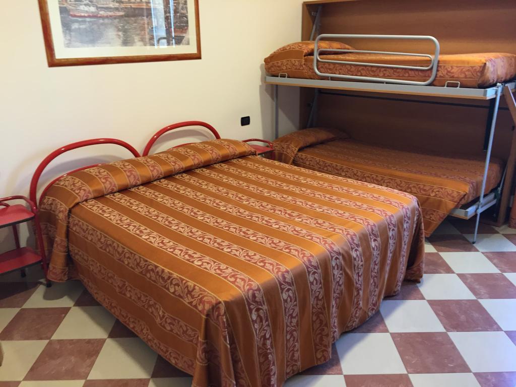 Hotel Fiorella Senigallia Pokój zdjęcie