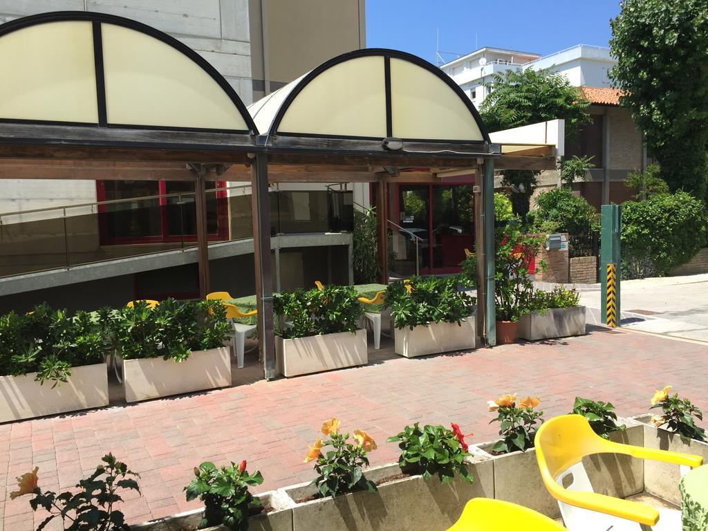 Hotel Fiorella Senigallia Zewnętrze zdjęcie