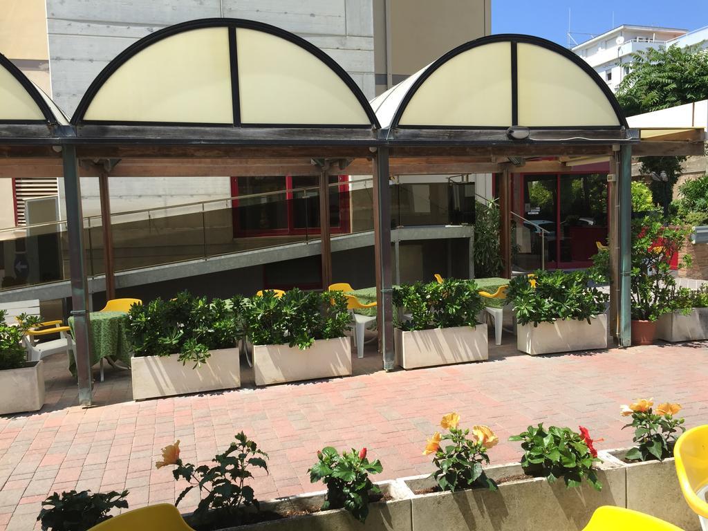 Hotel Fiorella Senigallia Zewnętrze zdjęcie