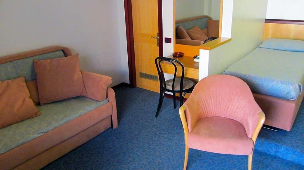 Hotel Fiorella Senigallia Zewnętrze zdjęcie