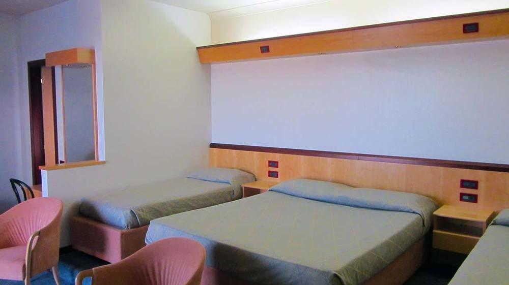 Hotel Fiorella Senigallia Zewnętrze zdjęcie